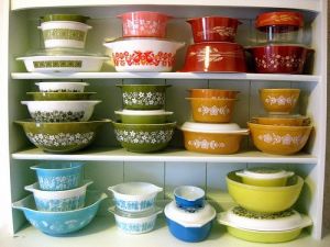 Kitchens - myLusciousLife.com - vintage pyrex.jpg